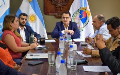 Analizan proyecto sobre administración de tarjetas de crédito y débito