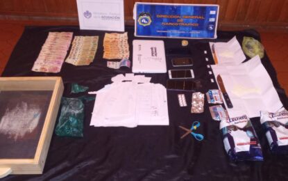 Desbaratan organización que vendía droga en cinco casas