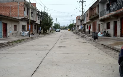 Obra de pavimento en avenida Carahuasi