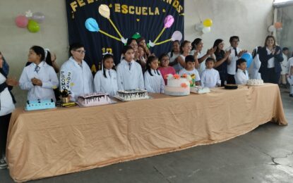 Festejo por el 13° aniversario de la Escuela 464