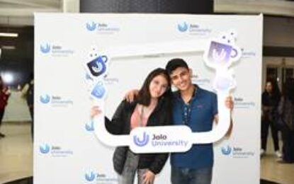 40 becas en Ingeniería Software Comercial