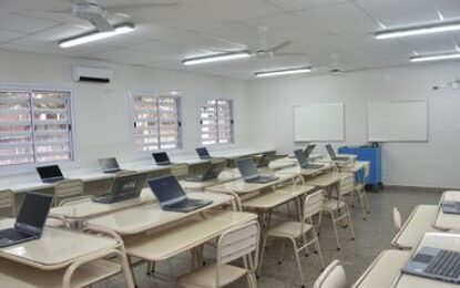 Ampliación una escuela primaria de Lozano