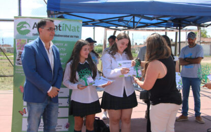 Estudiantes arborizan espacio público de Alto Comedero