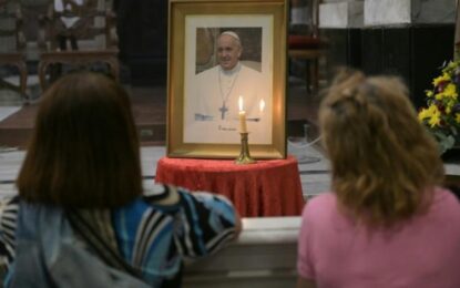 El Papa paso «tranquilo» su novena noche en el hospital