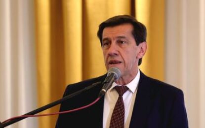 Gobernador pidió investigar a fondo el incendio del supermercado