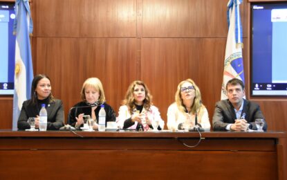 Presentaron el 2º Módulo de la Diplomatura Derechos de Niñas, Niños y Adolescentes en la Legislatura