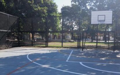 Arquitectura renovó el polideportivo de la escuela República Francesa