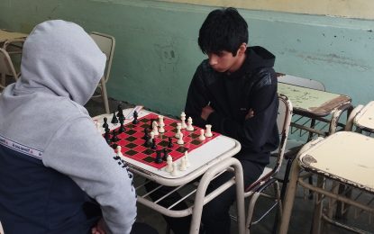 Estudiantes protagonistas del Torneo de Ajedrez en Alto Comedero