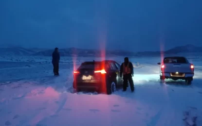 Policías jujeños rescatan a turistas alemanes varados en la Puna