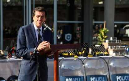 Entrega de equipamiento para fortalecer el trabajo policial