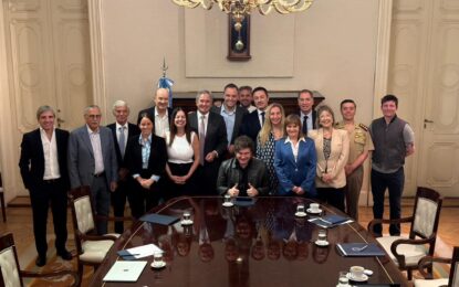 Milei y Adorni inauguraron la nueva etapa del Gobierno