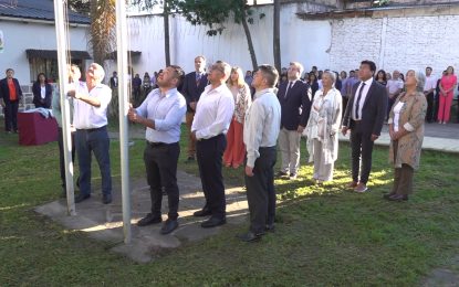 Recambio de insignias patrias en el Concejo Deliberante