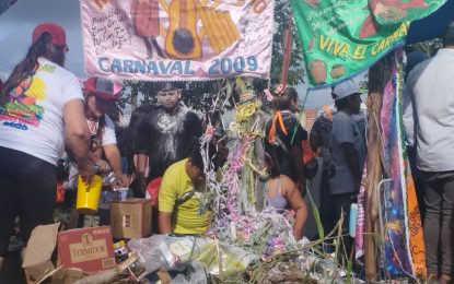 Desentierros musicales del Carnaval 2026 en el distrito de Alto Comedero