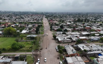 Sadir anunció la pavimentación y un puente para la avenida Juella