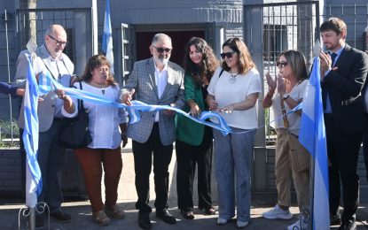 La dirección de educación municipal funciona en Alto Comedero