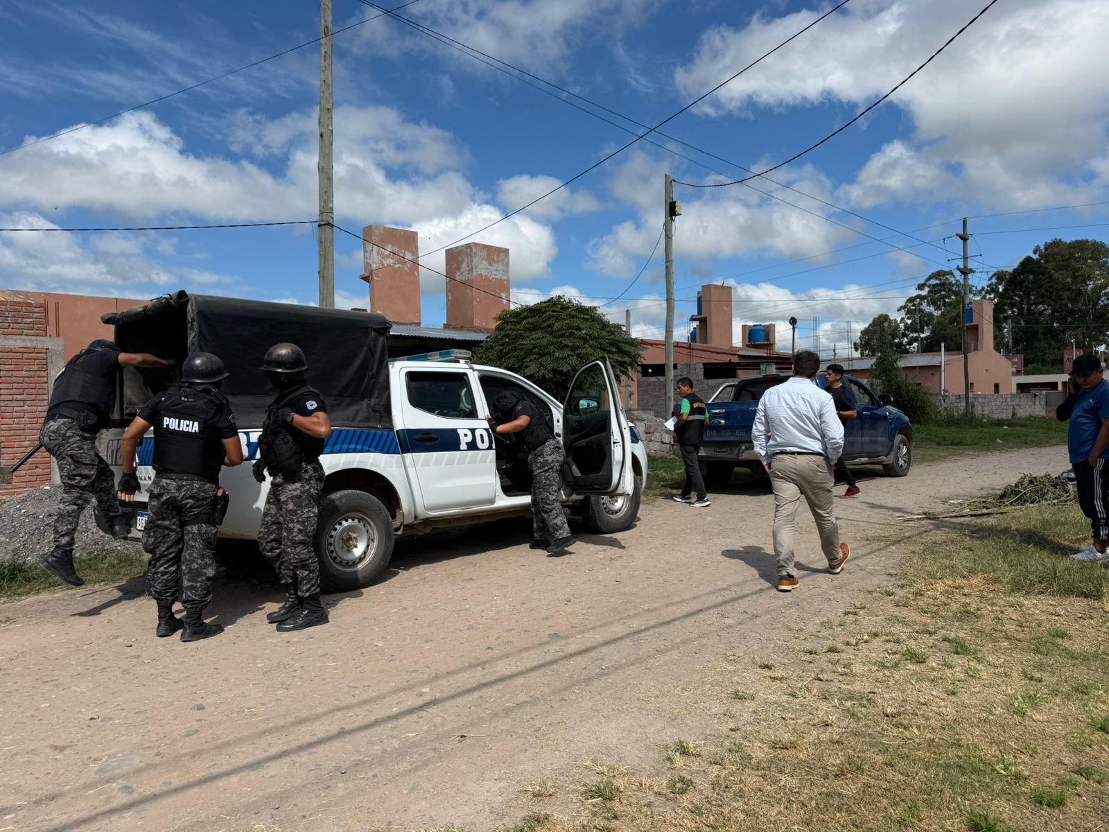Amenazas escolares: Tres nuevos allanamientos en Jujuy