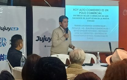 Masiva concurrencia de vecinos al debate de la Municipalización