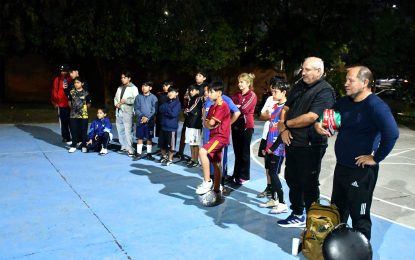 Ediles acompañan la remodelación del polideportivo de las 370 Viviendas