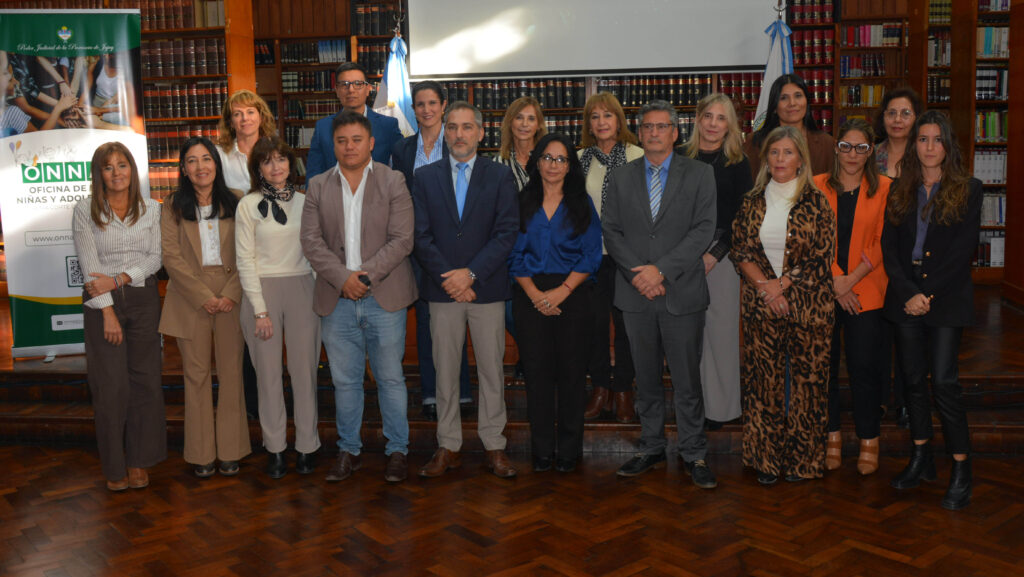 Capacitación en la nueva restricción a deudores alimentarios morosos en Jujuy