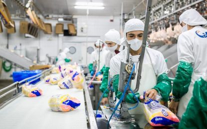 Maquinaria usada: el Gobierno baja el costo y simplifica la importación de líneas de producción