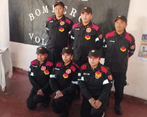 Acto de ascensos en el Cuartel de Bomberos Voluntarios de Alto Comedero
