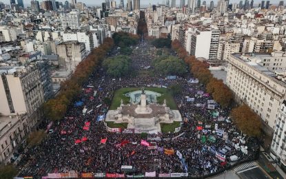 Multitudinarias marchas por Ni una menos