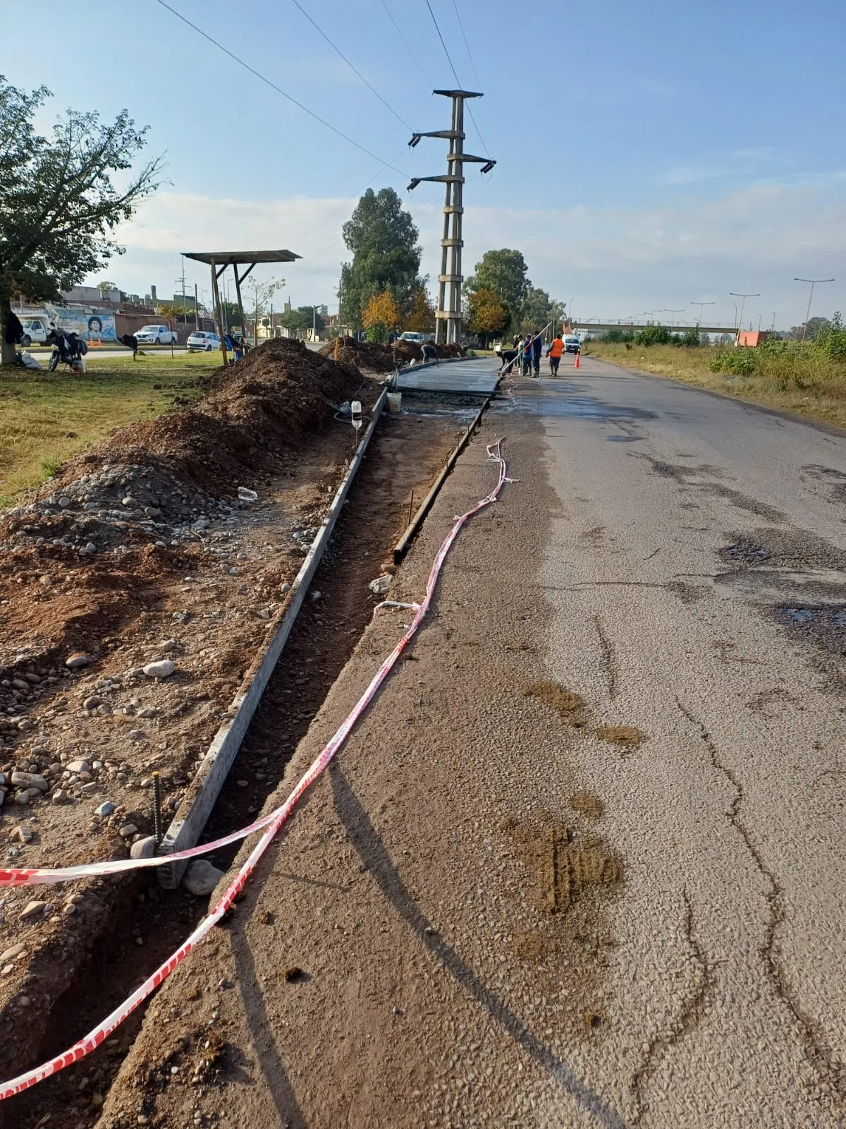 Se construyó la primera dársena en la colectora de la Ruta Nacional 66