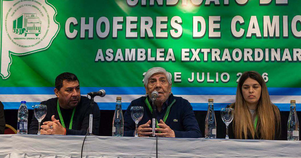 Compras de 53.000 kilos de pescado, sobreprecios y horas extras: así descubrieron la estafa millonaria a Camioneros