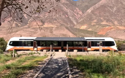 La BBC viajo en el primer Tren Solar a través de 10.000 años de historia aborigende Argentina