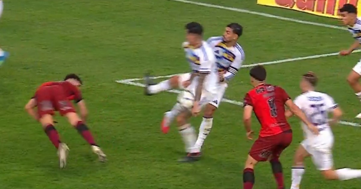 Polémica en Rosario: la mano de Di Lollo que hizo estallar al Coloso y desató el reclamo de todo Newell’s vs Boca