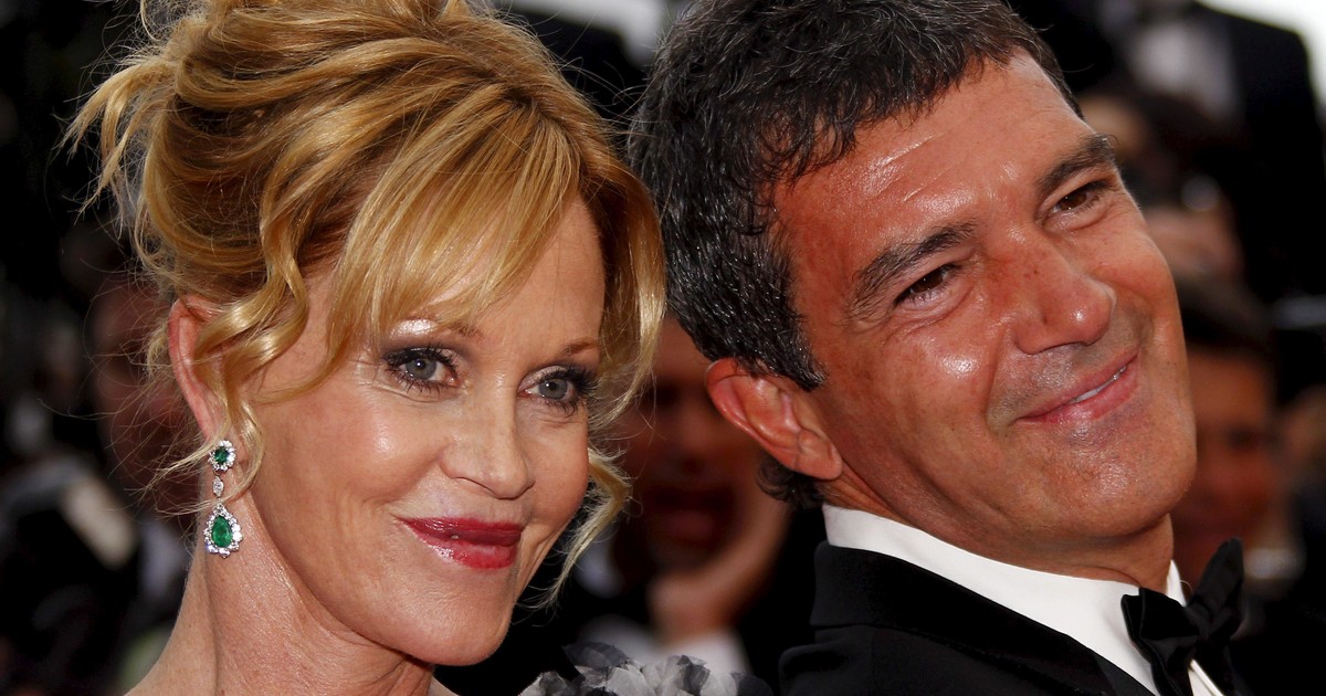 antonio-banderas,-sobre-su-vinculo-con-melanie-griffith,-a-11-anos-del-divorcio:-«sino-es-mi-mejor-amiga,-es-una-de-mis-mejores-amigas;-nos-reimos-y-nos-divertimos-mucho,-simplemente-es-algo-muy-sano»