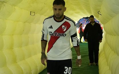 Otamendi da la cara en el peor momento de River: “De esta situación salimos todos juntos”