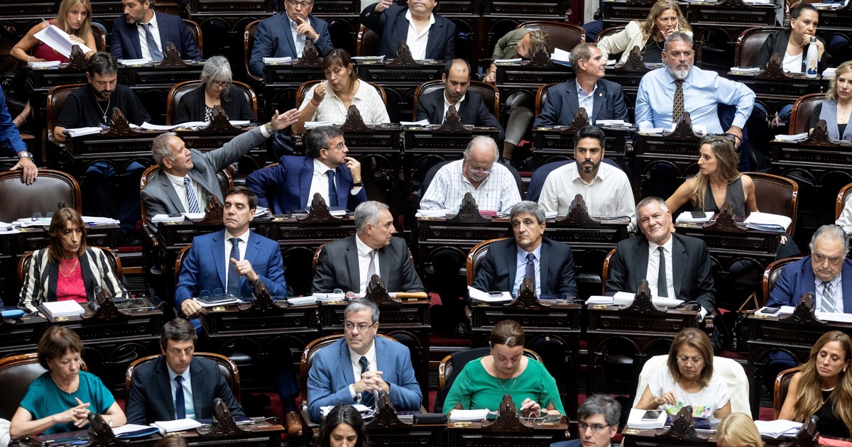 el-flamante-fondo-de-asistencia-laboral:-hecha-la-ley,-nace-el-negocio-y-los-bancos-ya-pican-en-punta