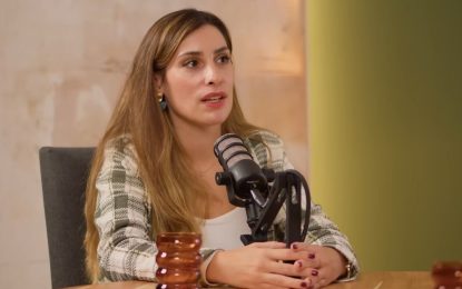 Elizabeth Wakefield, asesora financiera: «Tener todo el dinero en una cuenta corriente es uno de los principales errores que mucha gente comete»