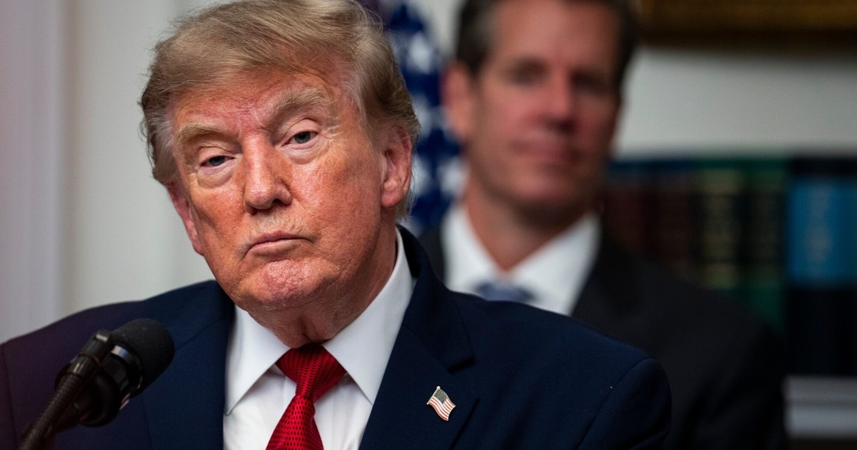 trump-anuncio-una-«ofensiva-economica-sin-precedentes»-para-aislar-a-iran-y-lanzo-una-fuerte-advertencia-contra-los-paises-que-lo-ayuden