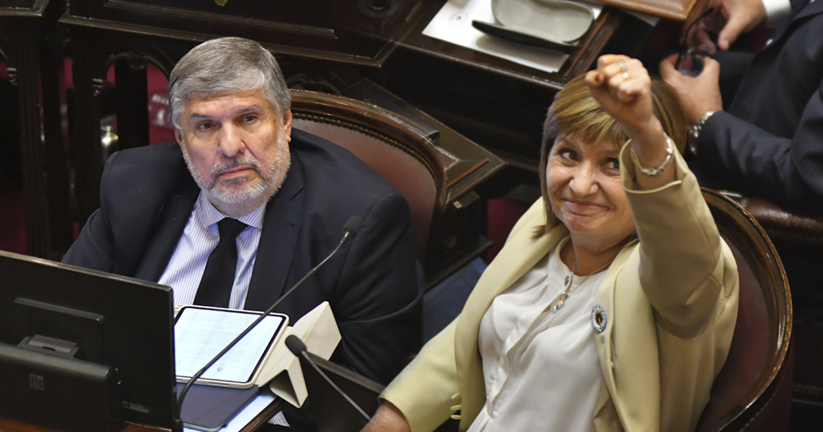 mercado-de-pases-en-el-senado:-lla-y-el-pj-buscan-como-sumar-un-consejero-extra-en-la-magistratura