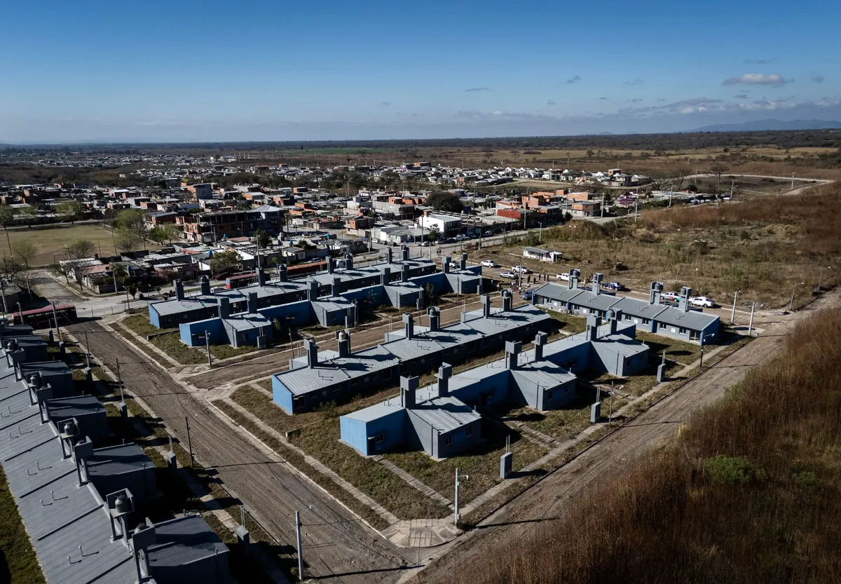 Reinician viviendas paralizadas con fondos provinciales
