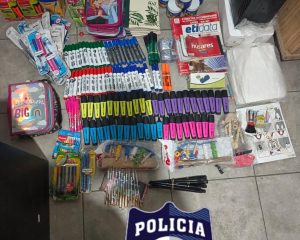 Intento ocultarse en la madrugada y la policía lo detuvo con bienes de dudosa procedencia