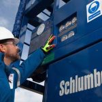 SLB, la mayor empresa de servicios petroleros, anunció que no hará negocios en Malvinas tras el decreto de Milei