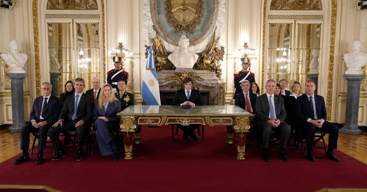 Milei se mostró optimista con Malvinas y les pidió a sus ministros «no dejarse psicopatear» por la economía