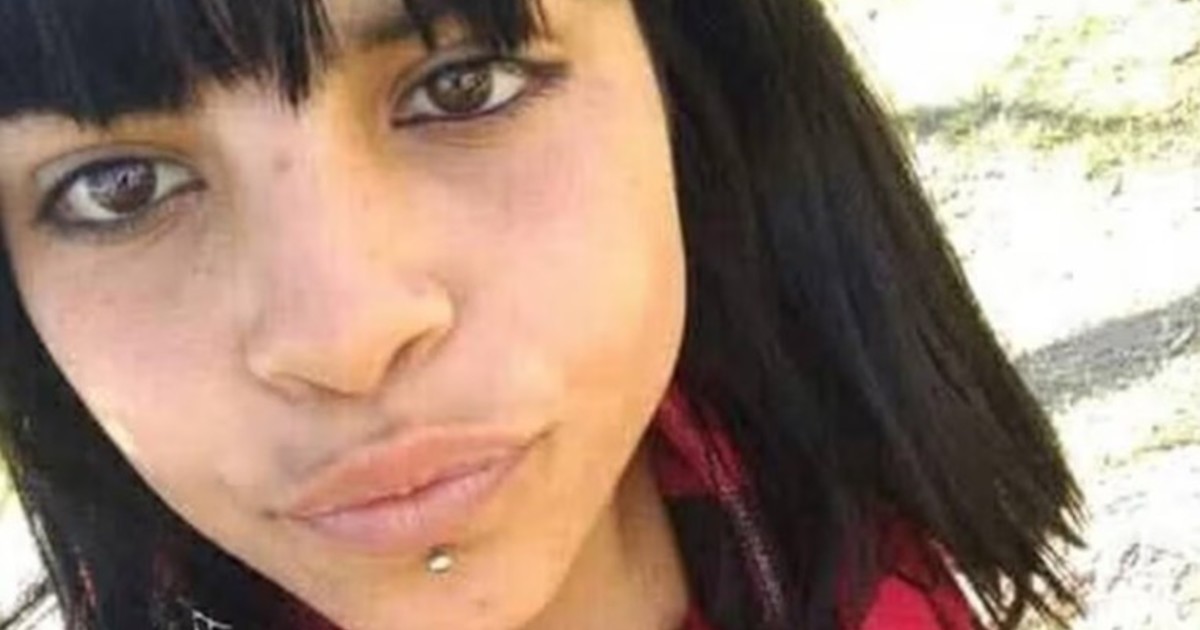 brutal-femicidio-en-rosario:-un-hombre-rocio-a-su-novia-con-un-liquido-inflamable-y-la-prendio-fuego-mientras-la-chica-dormia