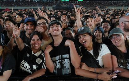 Oasis y el público argentino: la foto de un show en River que ganó un premio internacional