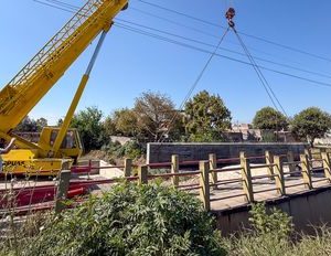 Etapa clave de obra en el puente Snopek del distrito de Alto Comedero
