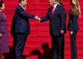 Trump ofreció vender armas a China, según el embajador de EE.UU.
