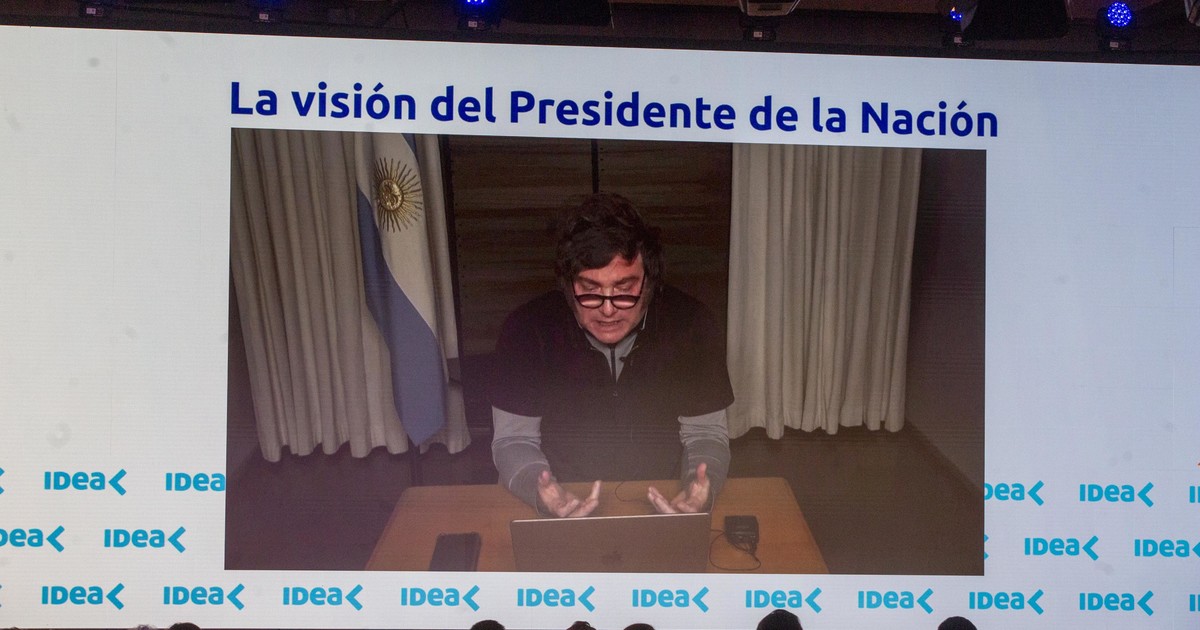 ante-empresarios,-milei-dijo-que-en-2027-se-va-a-elegir-«el-camino-de-la-prosperidad-o-el-de-la-decadencia»