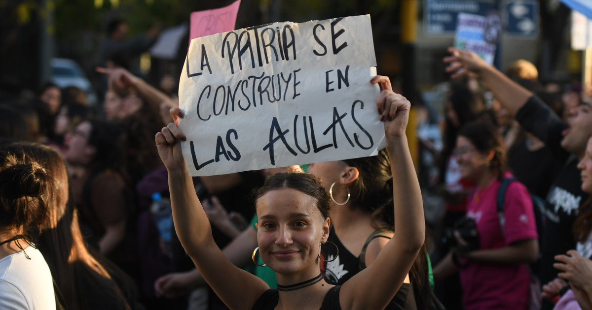 Un juez declaró inconstitucional el decreto de Milei que frenó la Ley de Financiamiento Universitario y ordenó aplicarla de inmediato