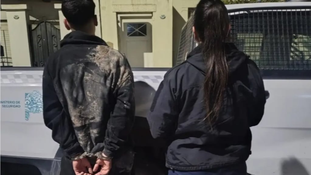 Bahía Blanca: creyó que un chico de 16 años salía con su exnovia y lo apuñaló cuatro veces