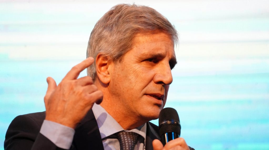 El ministro de Economía, Luis Caputo