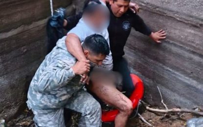 Cayó del puente de Los Alisos, y fue rescatado tras 300 metros a nado por Bomberos