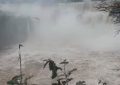 Cerraron parcialmente las Cataratas del Iguazú por la crecida del río
